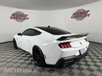 2024 Ford Mustang GT Coupe - miniatura 5