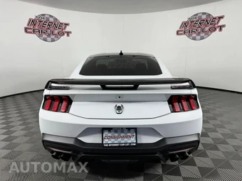 2024 Ford Mustang GT Coupe - miniatura 6