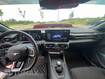 2024 Ford Mustang GT Coupe - miniatura 11