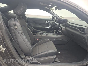 2024 Ford Mustang GT Coupe - miniatura 8