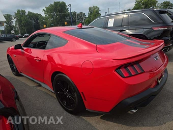 2024 Ford Mustang GT Coupe - miniatura 2