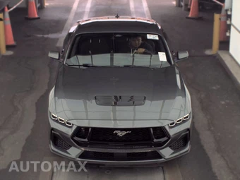 2024 Ford Mustang GT Coupe - miniatura 2