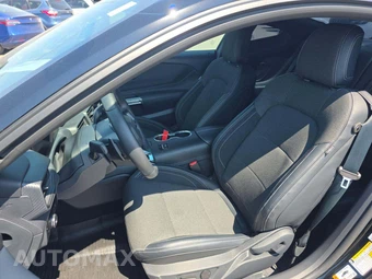 2024 Ford Mustang GT Coupe – miniatura 3