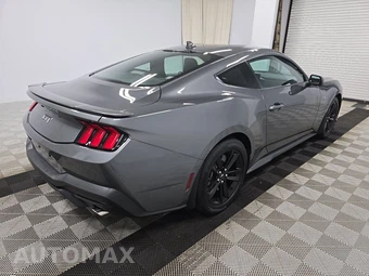 2024 Ford Mustang GT Coupe - miniatura 4