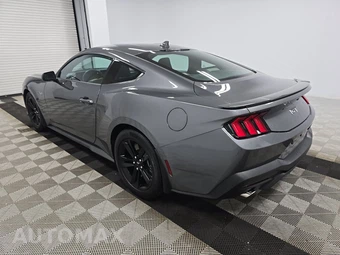 2024 Ford Mustang GT Coupe - miniatura 6