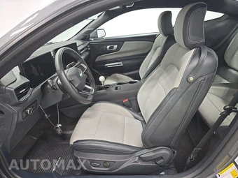2024 Ford Mustang GT Coupe - miniatura 7