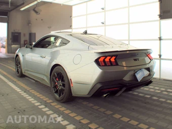 2024 Ford Mustang GT Coupe - miniatura 6