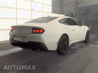 2024 Ford Mustang GT Coupe - miniatura 4