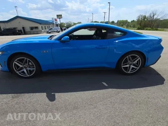 2024 Ford Mustang GT Premium Coupe – miniatura 3
