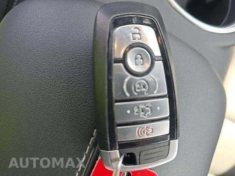 2024 Ford Mustang GT Premium Coupe – miniatura 9
