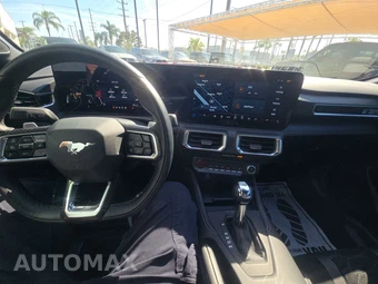 2024 Ford Mustang GT Premium Coupe - miniatura 11