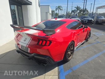 2024 Ford Mustang GT Premium Coupe - miniatura 4