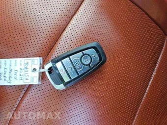2024 Ford Mustang GT Premium Coupe - miniatura 8