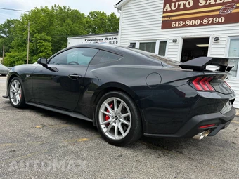 2024 Ford Mustang GT Premium Coupe - miniatura 6