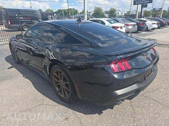 2024 Ford Mustang GT Premium Coupe - miniatura 2