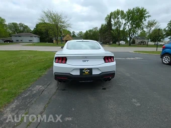 2024 Ford Mustang GT Premium Coupe – miniatura 4