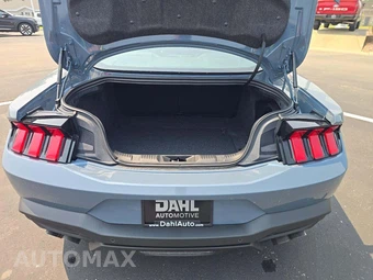 2024 Ford Mustang GT Premium Coupe – miniatura 11