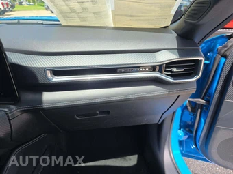 2024 Ford Mustang GT Premium Coupe – miniatura 16