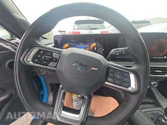 2024 Ford Mustang GT Premium Coupe – miniatura 10