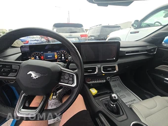 2024 Ford Mustang GT Premium Coupe – miniatura 11