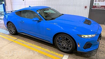 2024 Ford Mustang GT Premium Coupe – miniatura 3