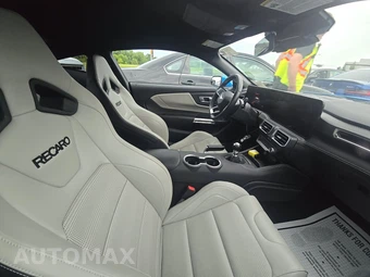 2024 Ford Mustang GT Premium Coupe – miniatura 8
