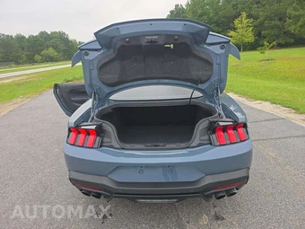 2024 Ford Mustang GT Premium Coupe – miniatura 11
