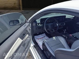 2024 Ford Mustang GT Premium Coupe - miniatura 6
