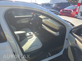 2024 Ford Mustang Mach-E Premium - miniatura 8