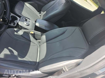 2024 Ford Mustang Mach-E Premium – miniatura 3