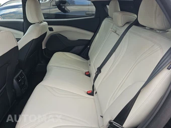 2024 Ford Mustang Mach-E Premium - miniatura 13