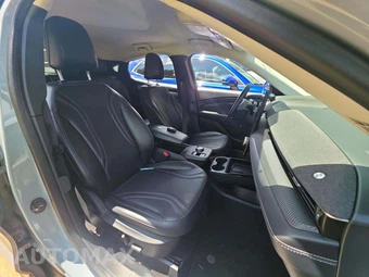 2024 Ford Mustang Mach-E Premium - miniatura 18