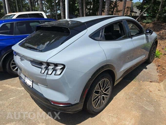 2024 Ford Mustang Mach-E Premium - miniatura 3