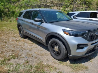 2024 Ford Police Interceptor Utility - miniatura 2