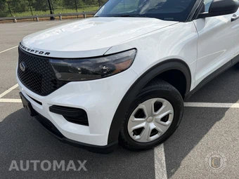 2024 Ford Police Interceptor Utility - miniatura 10