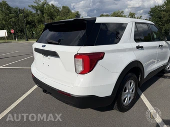 2024 Ford Police Interceptor Utility - miniatura 18
