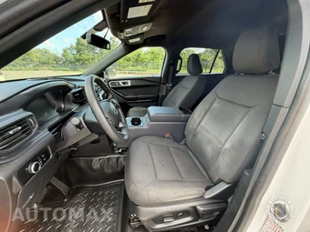 2024 Ford Police Interceptor Utility - miniatura 30