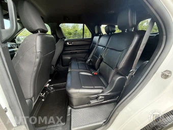 2024 Ford Police Interceptor Utility - miniatura 33