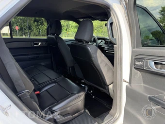 2024 Ford Police Interceptor Utility - miniatura 36