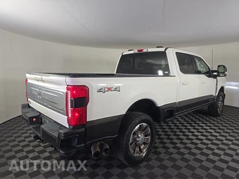 2024 Ford Super Duty F-250 King Ranch Crew Cab Medium Bed - miniatura 4