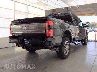 2024 Ford Super Duty F-250 King Ranch Crew Cab Medium Bed - miniatura 4