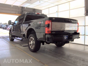 2024 Ford Super Duty F-250 King Ranch Crew Cab Medium Bed - miniatura 6