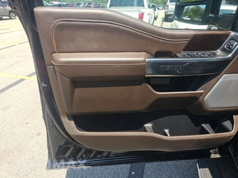 2024 Ford Super Duty F-250 King Ranch Crew Cab Medium Bed - miniatura 9