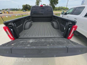 2024 Ford Super Duty F-250 King Ranch Crew Cab Medium Bed - miniatura 11