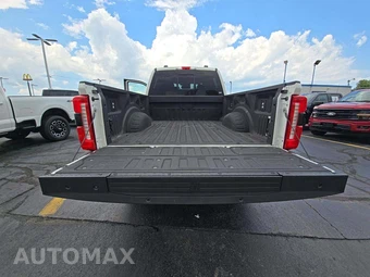 2024 Ford Super Duty F-250 King Ranch Crew Cab Medium Bed - miniatura 11