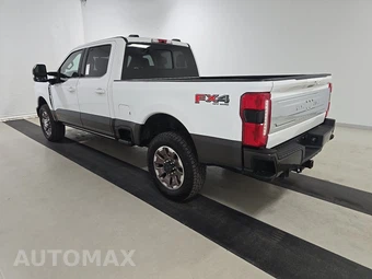2024 Ford Super Duty F-250 King Ranch Crew Cab Medium Bed - miniatura 6