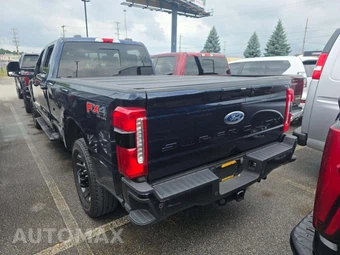 2024 Ford Super Duty F-250 Lariat Crew Cab Long Bed - miniatura 2