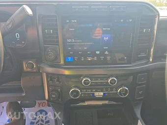 2024 Ford Super Duty F-250 Lariat Crew Cab Medium Bed - miniatura 7