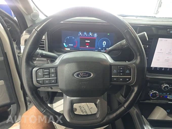 2024 Ford Super Duty F-250 Lariat Crew Cab Medium Bed - miniatura 10