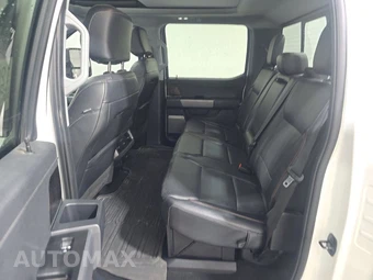 2024 Ford Super Duty F-250 Lariat Crew Cab Medium Bed - miniatura 13